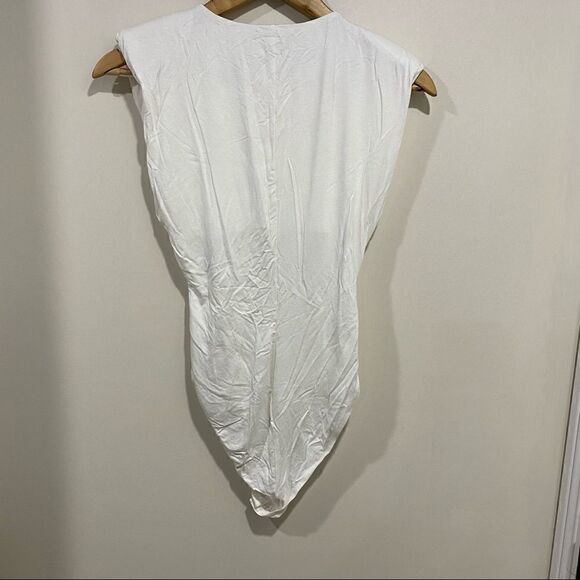 Forever 21 bodysuit white shoulder pads size small button snap - Picture 5 of 8